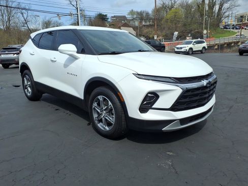 Used 2023 Chevrolet Blazer LT w/ Driver Confidence Package image 5