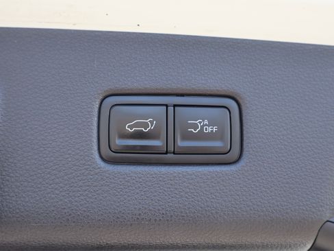 Used 2024 Kia Carnival SX Prestige FWD image 17