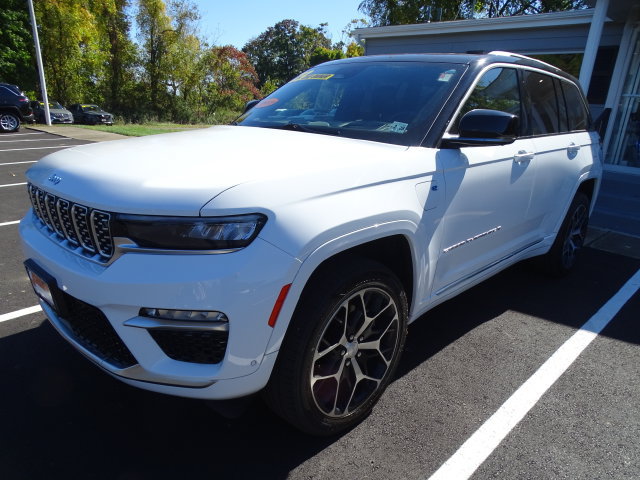 Certified 2023 Jeep Grand Cherokee Summit AWD/4WD image 20