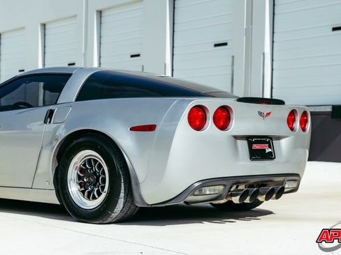 Used 2006 Chevrolet Corvette Z06 w/ Preferred Equipment Group RWD image 46