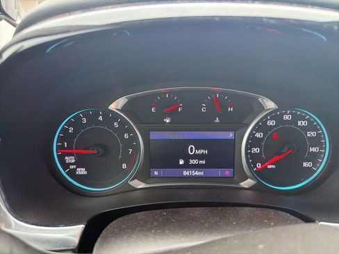 Used 2021 Chevrolet Traverse LT FWD image 13