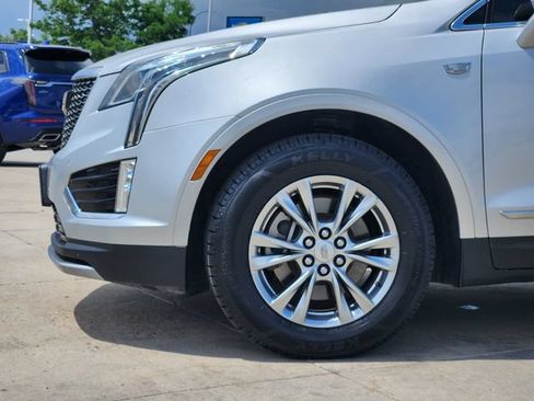 Certified 2020 Cadillac XT5 Premium Luxury FWD image 9