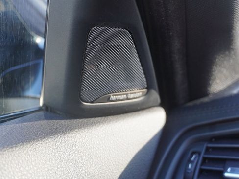 Used 2016 BMW 550i xDrive Sedan image 39