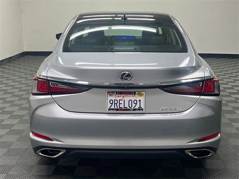 Certified 2025 Lexus ES 350 w/ Premium Package image 6