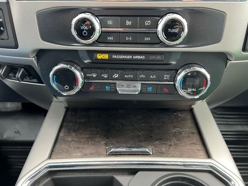 Used 2022 Ford F250 Lariat w/ Lariat Ultimate Package image 31