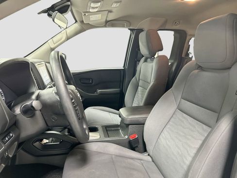 Used 2024 Nissan Frontier S w/ S Utility Package image 19