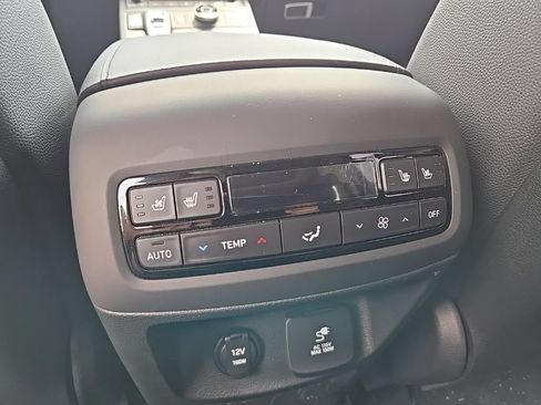 Certified 2023 Hyundai Palisade Limited AWD/4WD image 38