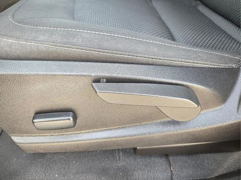 Certified 2019 Chevrolet Colorado LT image 14