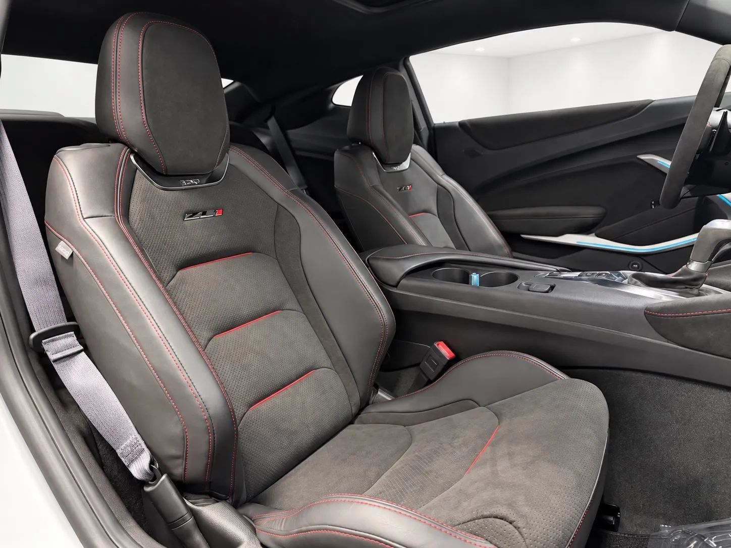 Used 2023 Chevrolet Camaro ZL1 RWD image 19