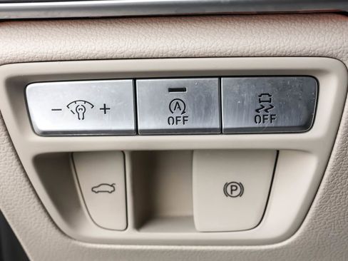 Used 2022 Genesis G80 2.5T image 18