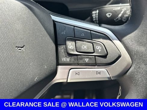 Certified 2023 Volkswagen Tiguan SE R-Line FWD image 23