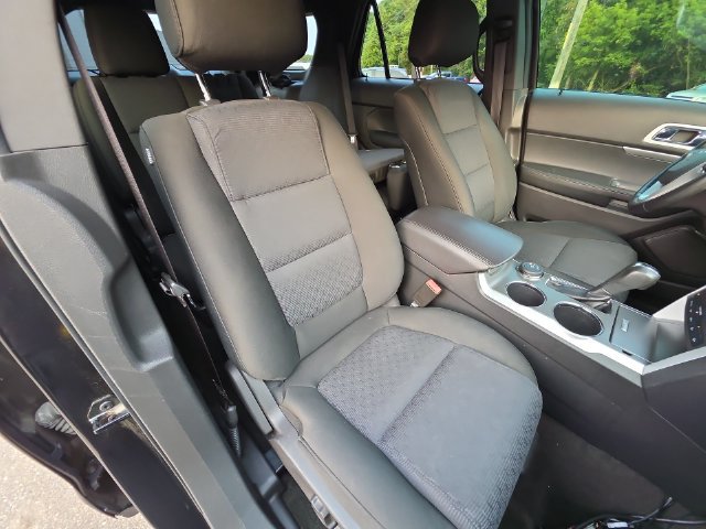 Used 2014 Ford Explorer XLT AWD/4WD image 24