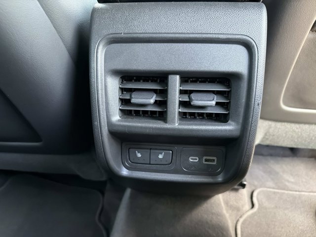 Used 2023 Cadillac XT4 Sport FWD image 23
