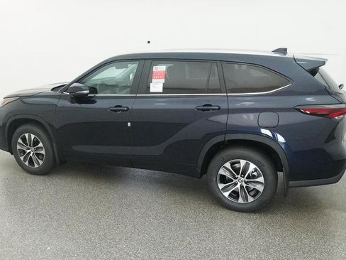 New 2026 Toyota Highlander XLE image 27