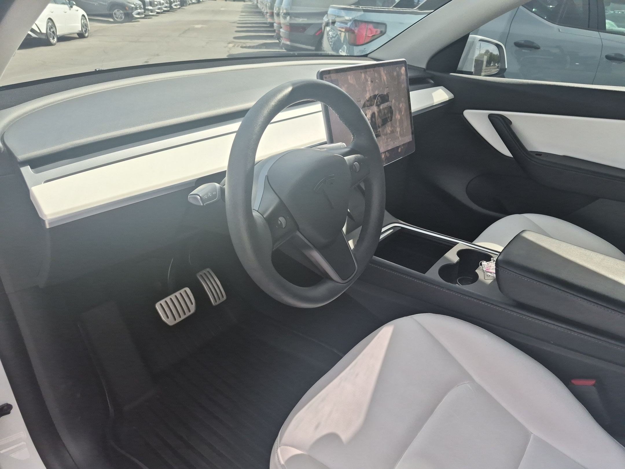 Used 2022 Tesla Model Y Performance AWD/4WD image 15