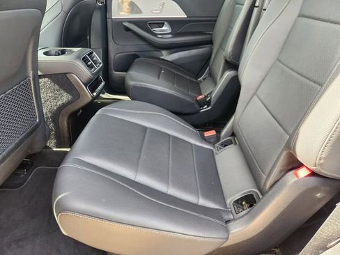 Used 2025 Mercedes-Benz GLS 450 4MATIC image 30
