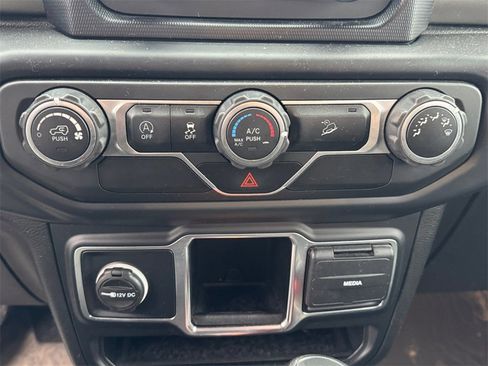 Certified 2019 Jeep Wrangler Sport image 20