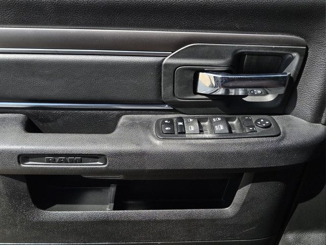 Used 2024 RAM 1500 Warlock AWD/4WD image 21