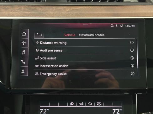 Used 2019 Audi e-tron Premium Plus image 39