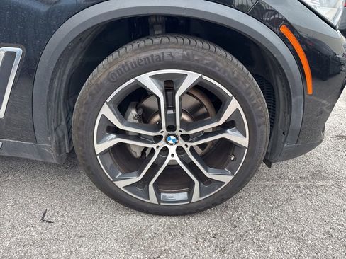 Certified 2023 BMW X5 xDrive40i w/ Luxury Seating Package AWD/4WD image 3