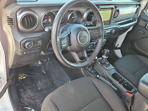 Used 2023 Jeep Wrangler Unlimited w/ 8.4" Radio Group image 10