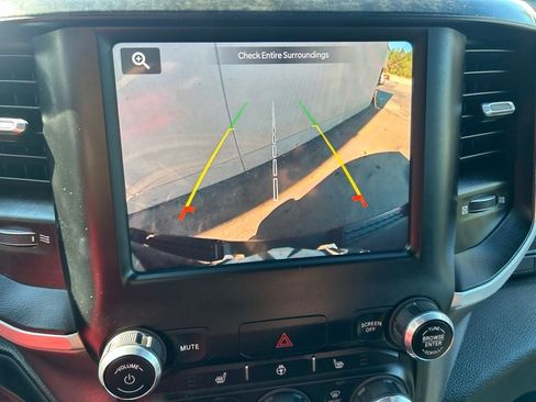Used 2022 RAM 1500 Big Horn AWD/4WD image 18