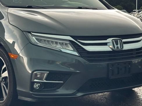 Used 2019 Honda Odyssey Elite image 2