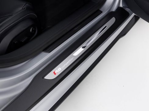 Used 2015 Audi R8 Competition image 39