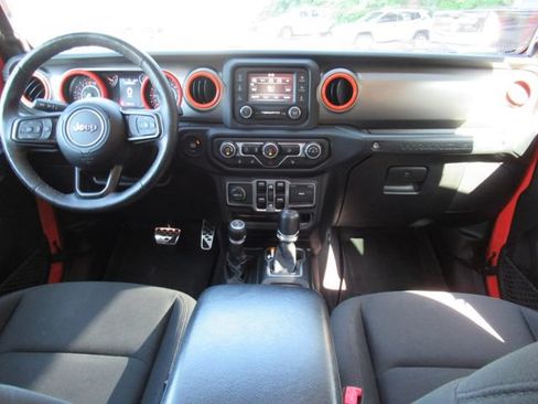 Used 2018 Jeep Wrangler Unlimited Sport S AWD/4WD image 12