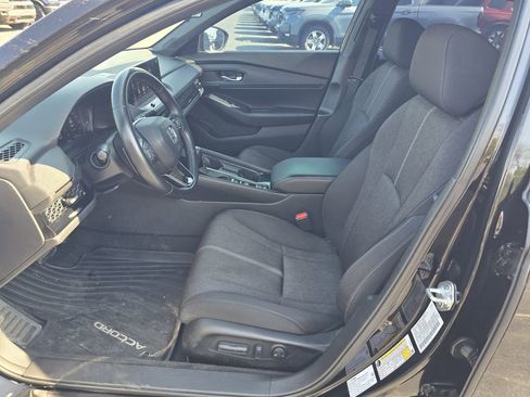 Used 2023 Honda Accord Sport image 11