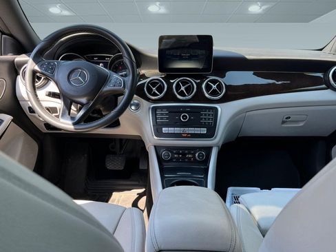 Used 2018 Mercedes-Benz CLA 250 image 8