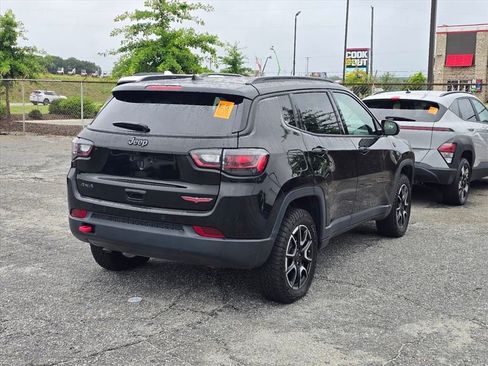 Used 2025 Jeep Compass Trailhawk w/ Trailhawk Elite Group AWD/4WD image 10