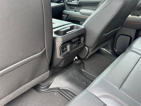 Used 2022 GMC Sierra 1500 AT4 w/ AT4 Premium Package image 15