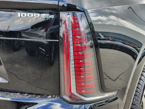 New 2025 Cadillac Escalade IQ Luxury 1 w/ Smart Trailering package image 10