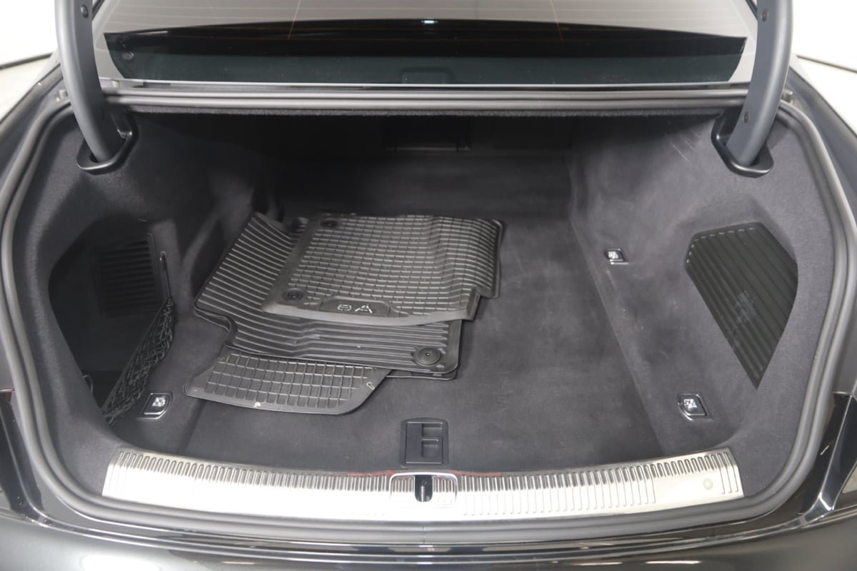 Used 2023 Audi A8 L 3.0T AWD/4WD image 46