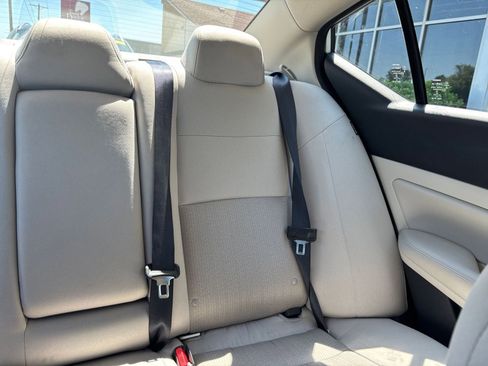 Used 2025 Nissan Altima 2.5 SV FWD image 37