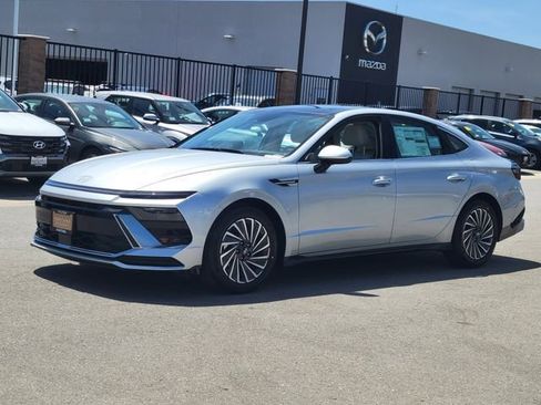 New 2026 Hyundai Sonata SEL image 2