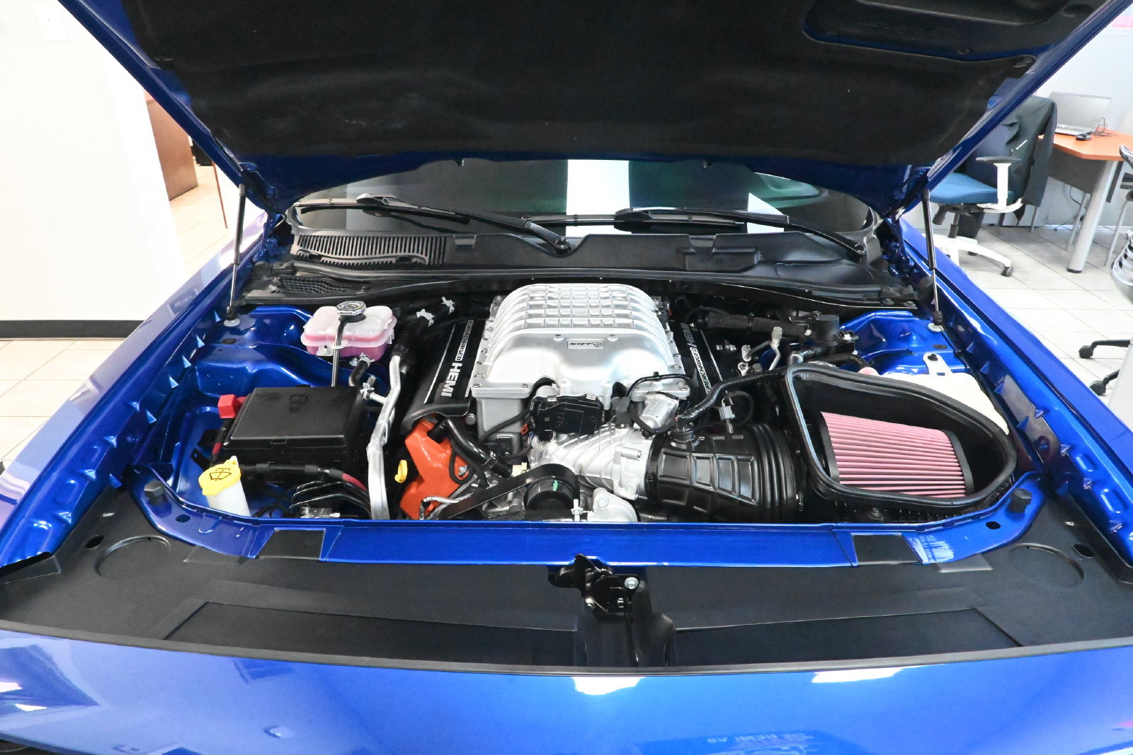 Used 2022 Dodge Challenger SRT Hellcat RWD image 2