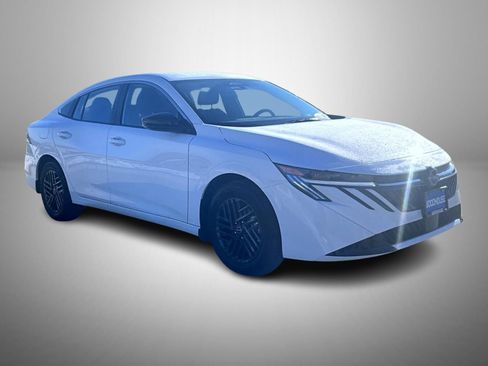 New 2026 Nissan Sentra SV w/ SV Convenience Package image 3