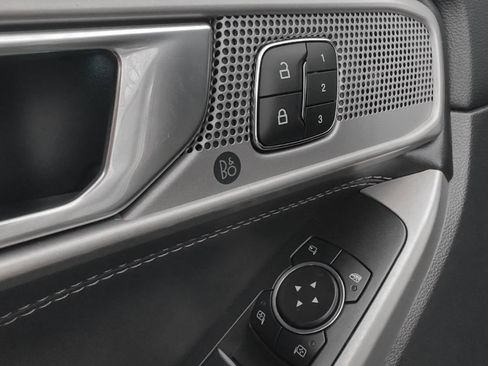 Certified 2023 Ford Explorer Limited w/ Equipment Group 301A image 14