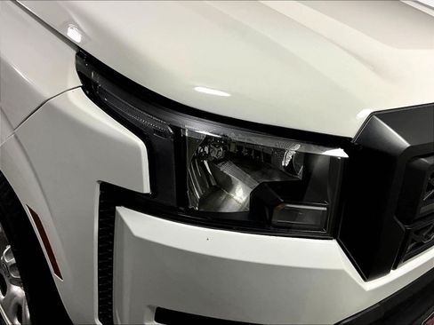 Certified 2022 Nissan Frontier S w/ Technology Package RWD image 31