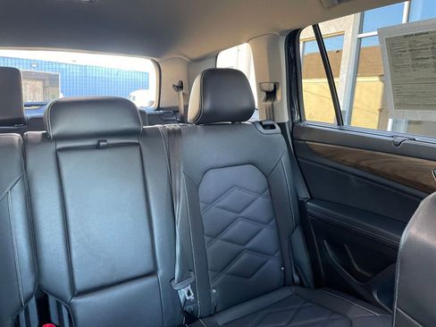Used 2025 Volkswagen Atlas SE image 37