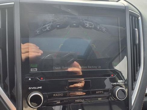 Used 2020 Subaru Crosstrek 2.0i Limited w/ Moonroof Package w/Navigation image 18