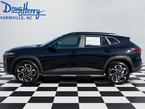 New 2026 Chevrolet Trax RS w/ Sunroof Package image 2