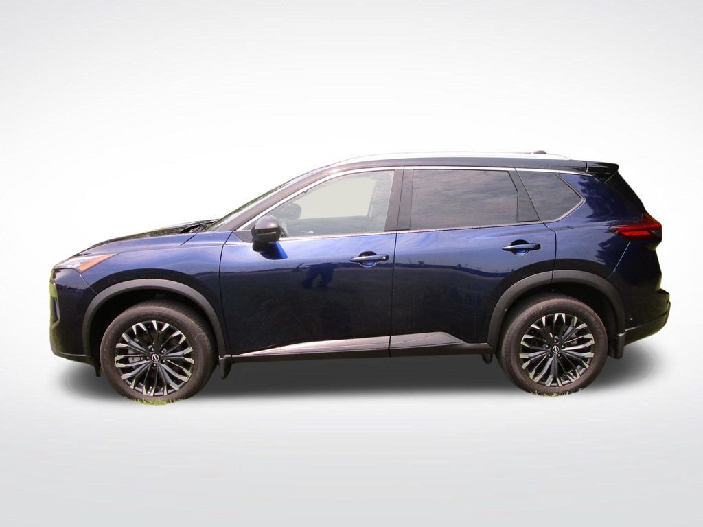Used 2025 Nissan Rogue SL w/ Tech Package FWD image 3