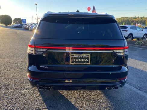 Used 2022 Lincoln Aviator Reserve w/ Equipment Group 201A image 4