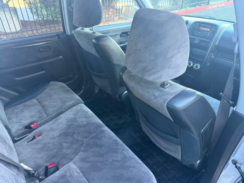 Used 2003 Honda CR-V EX image 15