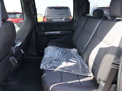 Used 2022 Ford F150 XLT w/ Equipment Group 302A High RWD image 14