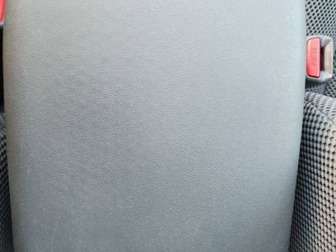 Used 2021 Nissan Frontier SV image 28