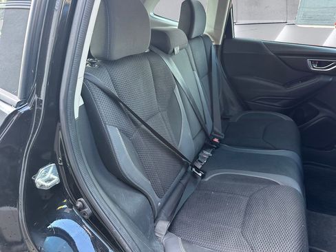 Used 2022 Subaru Forester Premium image 16